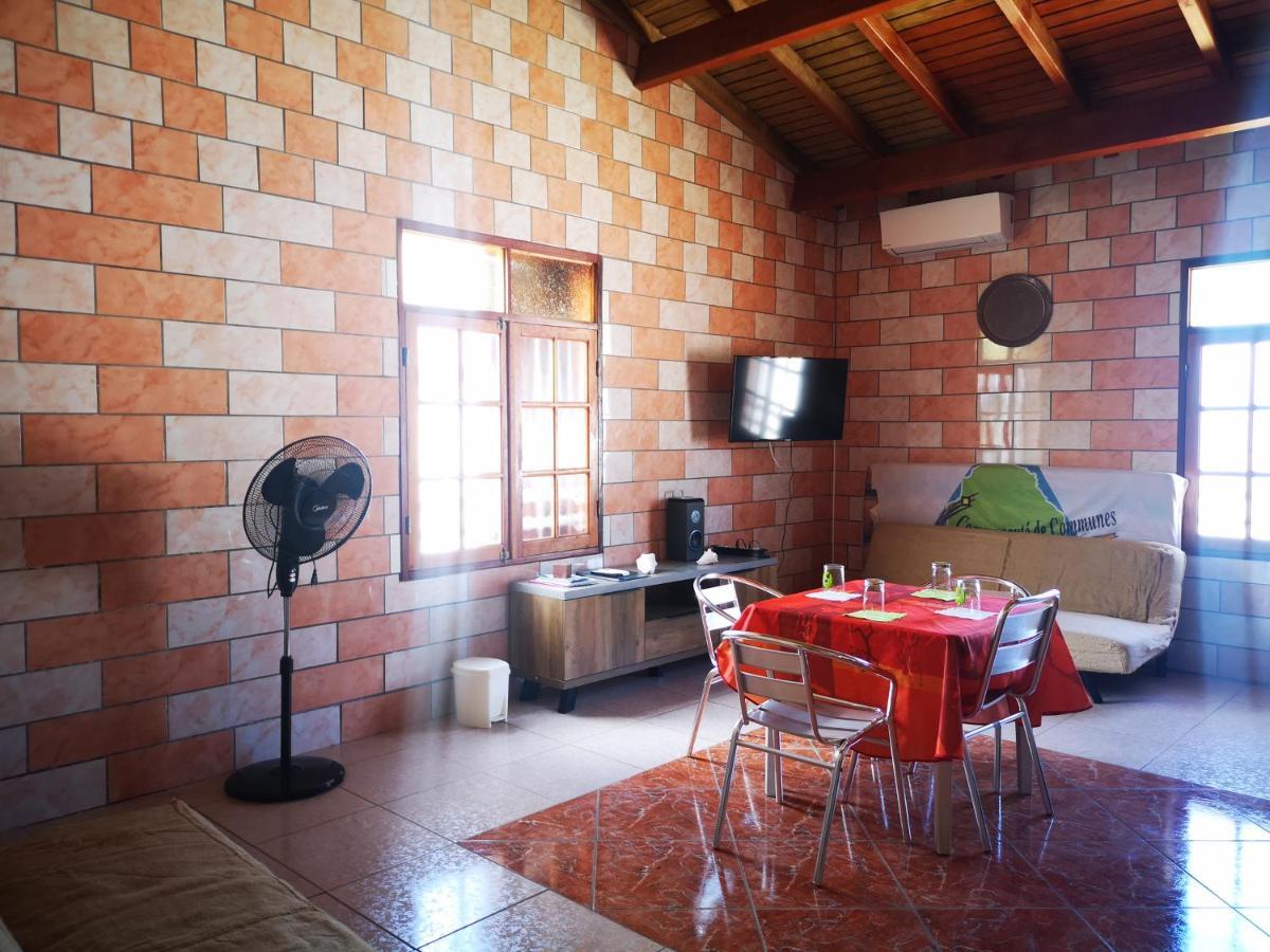 Villa Pistaches Grand-Bourg  Exterior photo